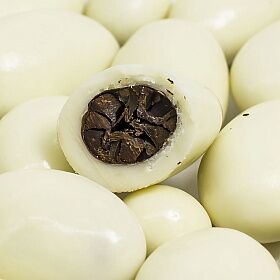 Какао Бобы в белой шоколадной глазури