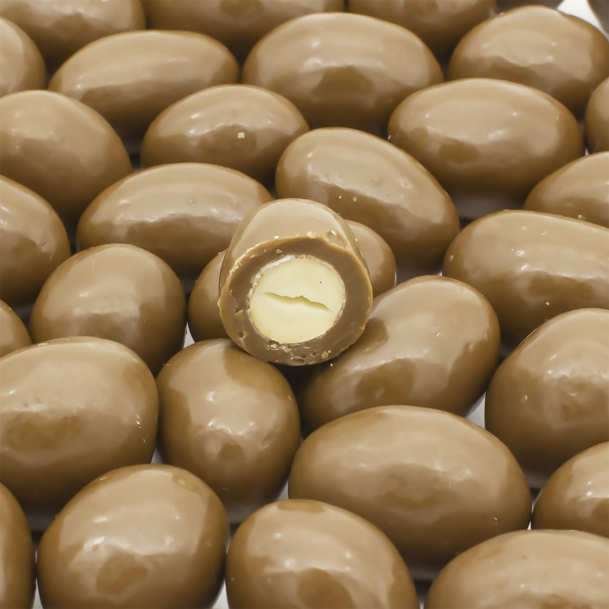 Арахис в молочном бельгийском шоколаде (премиум)
